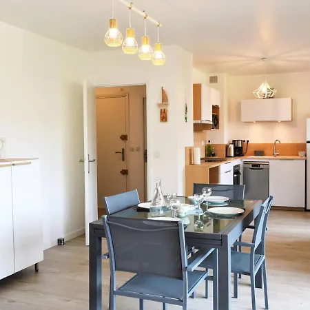 Renove 2021 Avec Balcon Et Garage, Proche Golf, 3 Pieces, 6 Couchages, Le Lavandou. - Fr-1-251-425 Apartment Le Lavandou